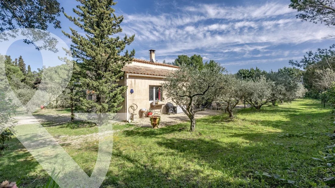House in Eygalières, Provence-Alpes-Côte d'Azur, France 1 - 17510909