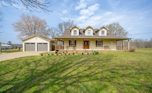 House in Bethel Springs, Tennessee, United States 1