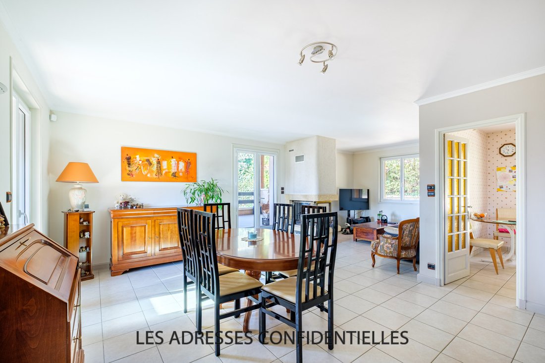 House in Saint-Cyr-au-Mont-d'Or, Auvergne-Rhône-Alpes, France 4 - 17515570