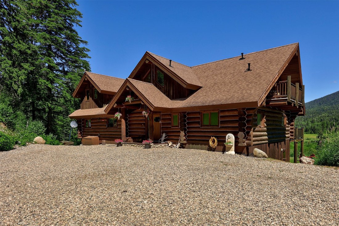 House in Clearwater, British Columbia, Canada 5 - 17505997