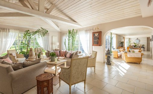 House in Nord, Basse-Goulaine, France 1