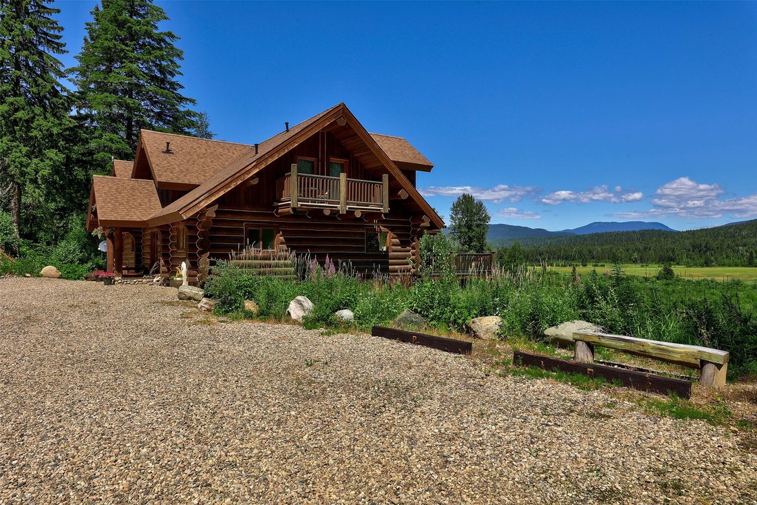 House in Clearwater, British Columbia, Canada 4 - 17505997