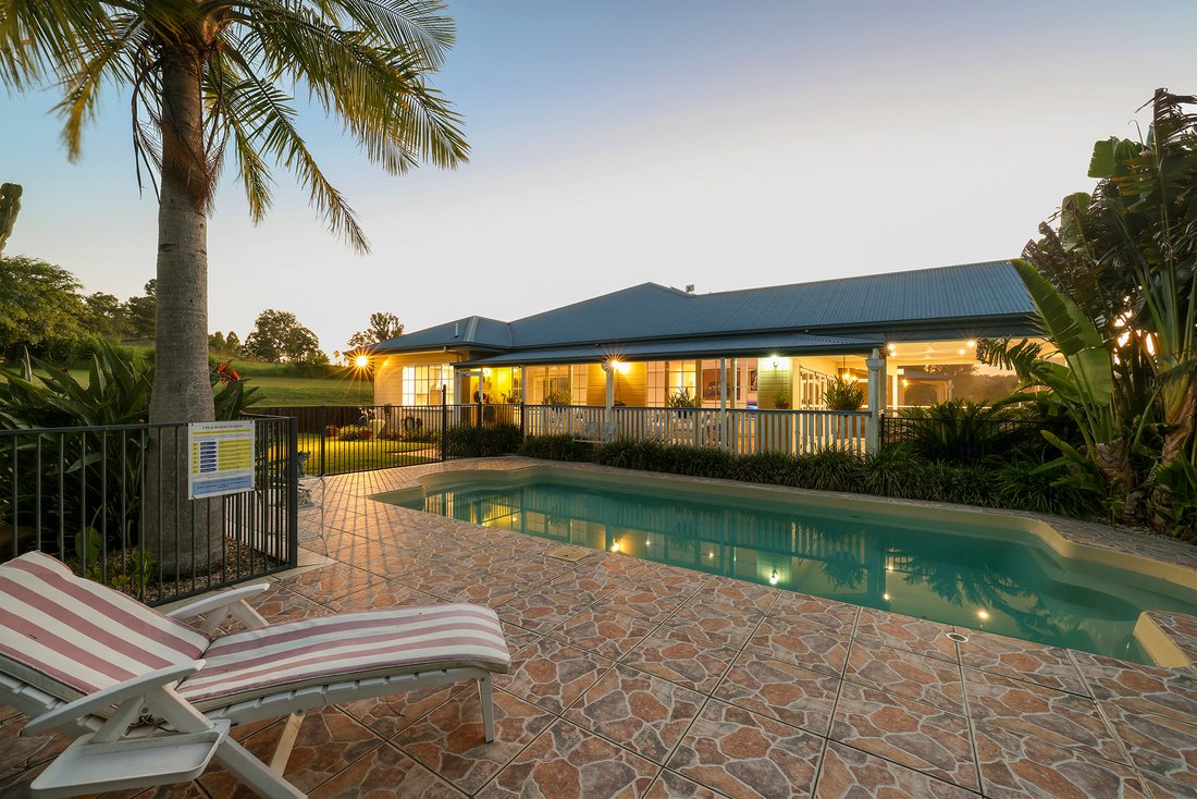 House in Innisplain, Queensland, Australia 3 - 17516123