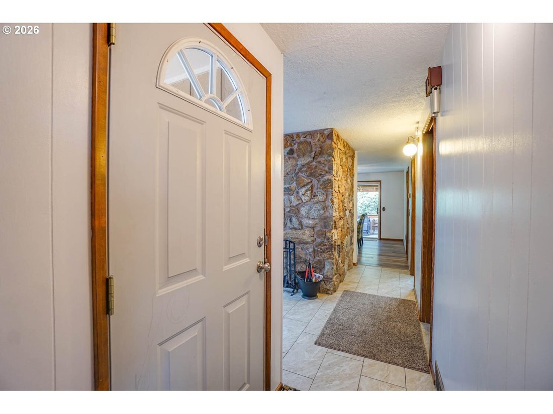 House in Vancouver, Washington, United States 2 - 17508048