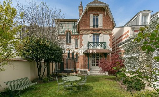 House in Peri, Joinville-le-Pont, France 1