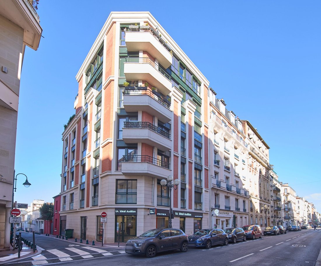 Apartment in Montrouge, Ile-de-France, France 1 - 17229188