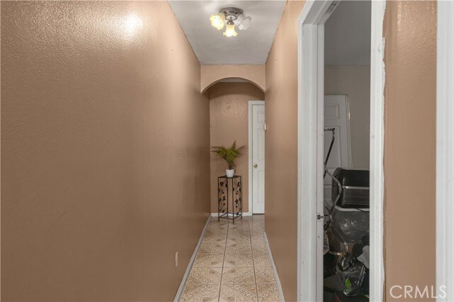 Hawaiian Gardens, California, United States 1 - 17503697