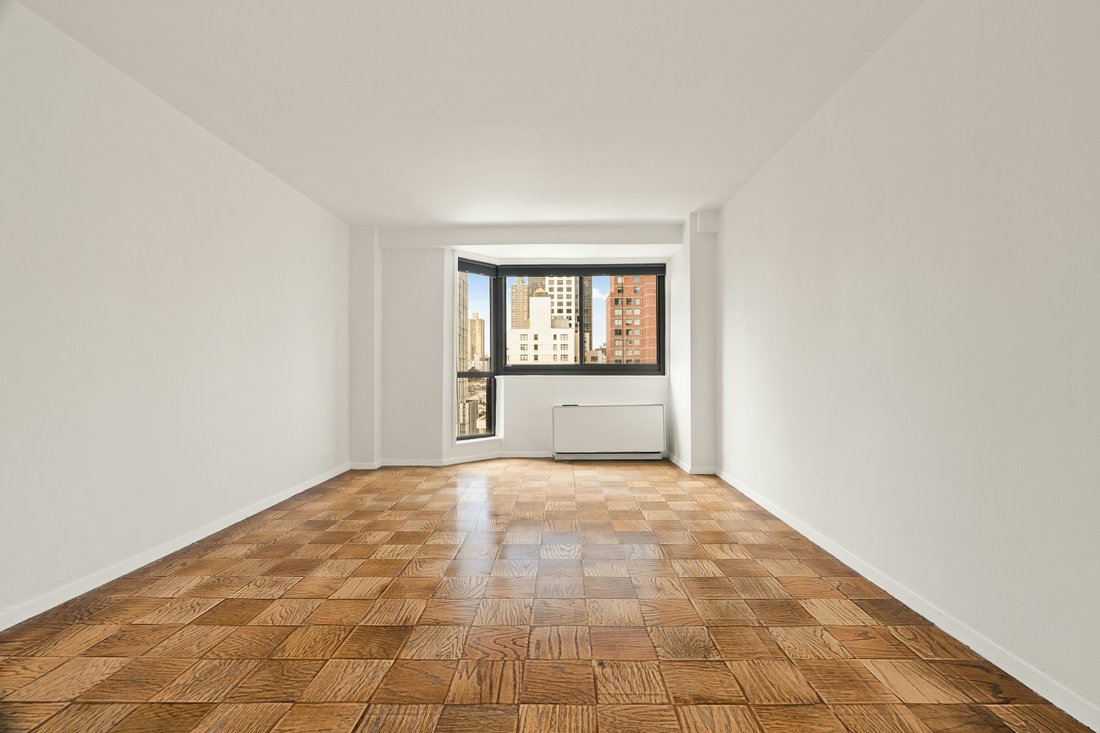 Co Op in New York, New York, United States 3 - 17510929