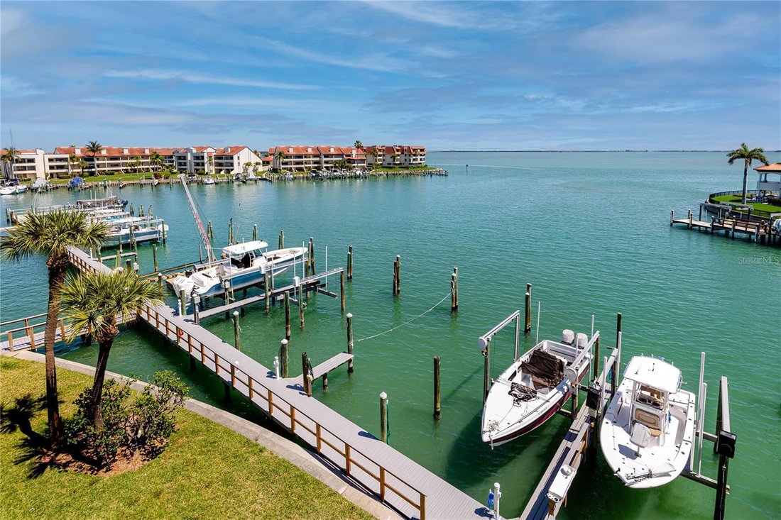 Condo in St. Petersburg, Florida, United States 2 - 17505118