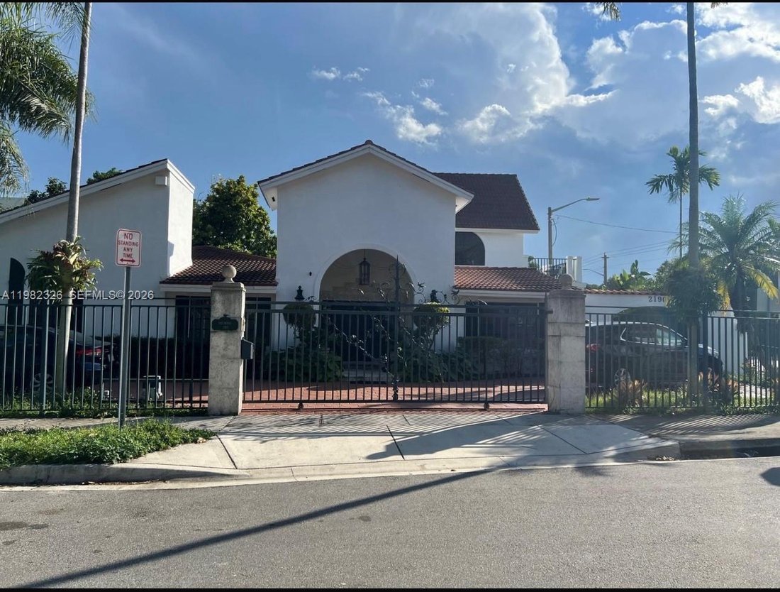House in Miami, Florida, United States 2 - 17504411