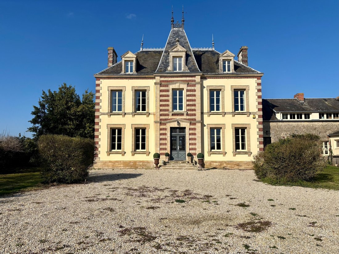 House in Vierville-sur-Mer, Normandy, France 1 - 17474162