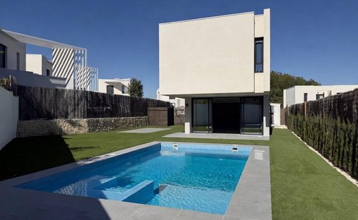 Chalet in San Juan de Alicante, Valencian Community, Spain 1