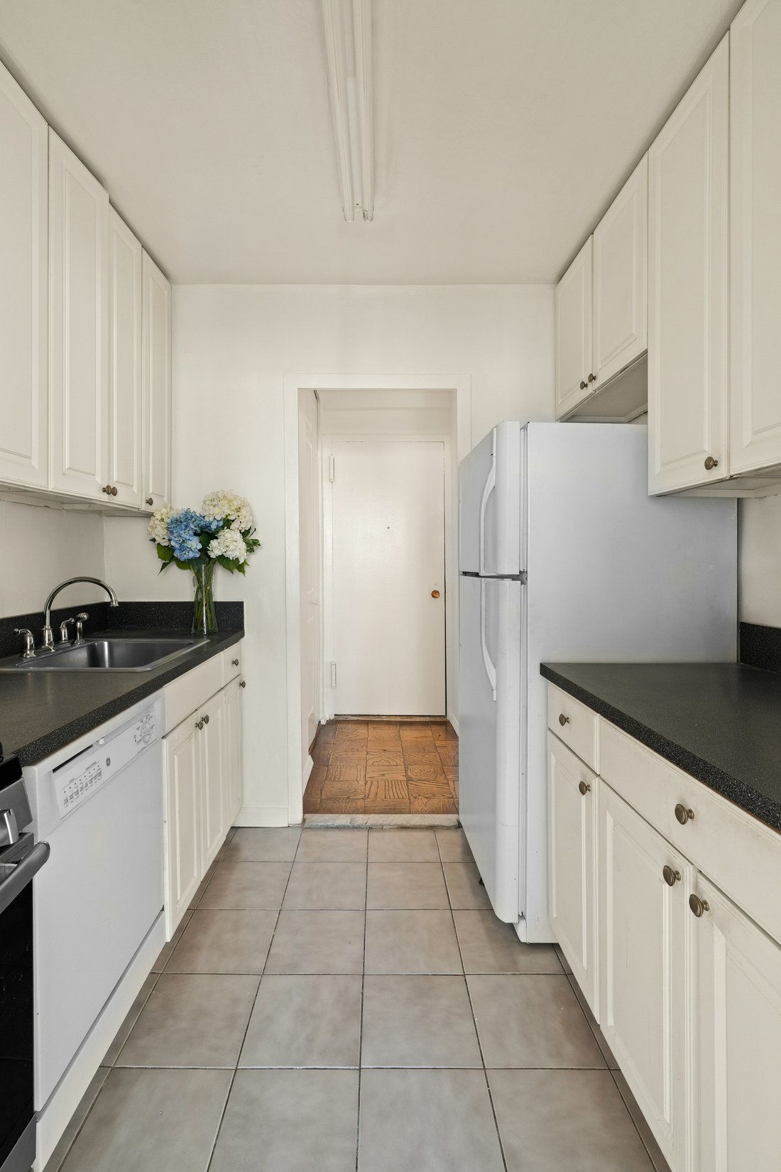 Co Op in New York, New York, United States 5 - 17510929