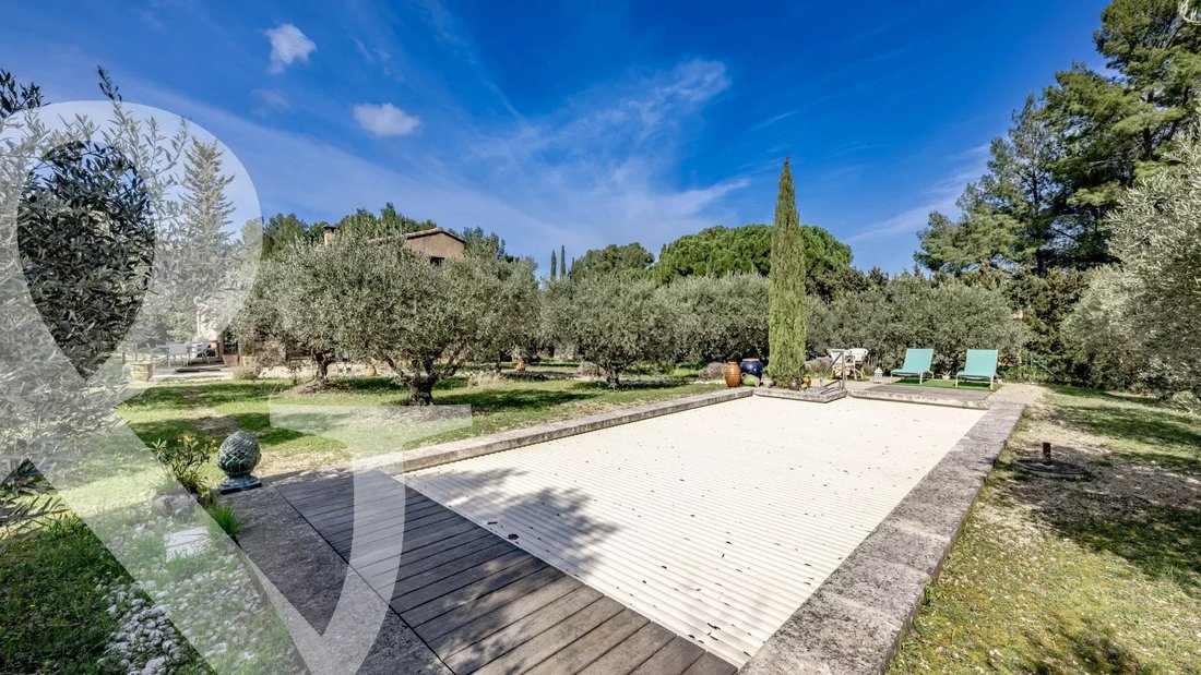 House in Eygalières, Provence-Alpes-Côte d'Azur, France 5 - 17510909