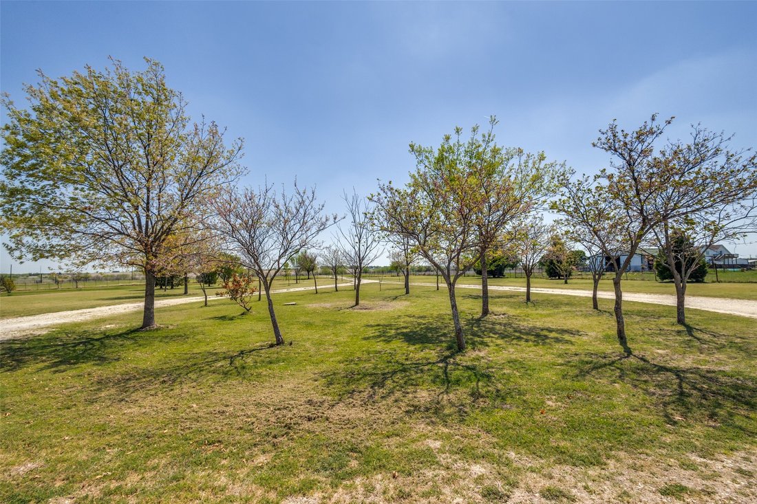 House in Sanger, Texas, United States 3 - 17448762