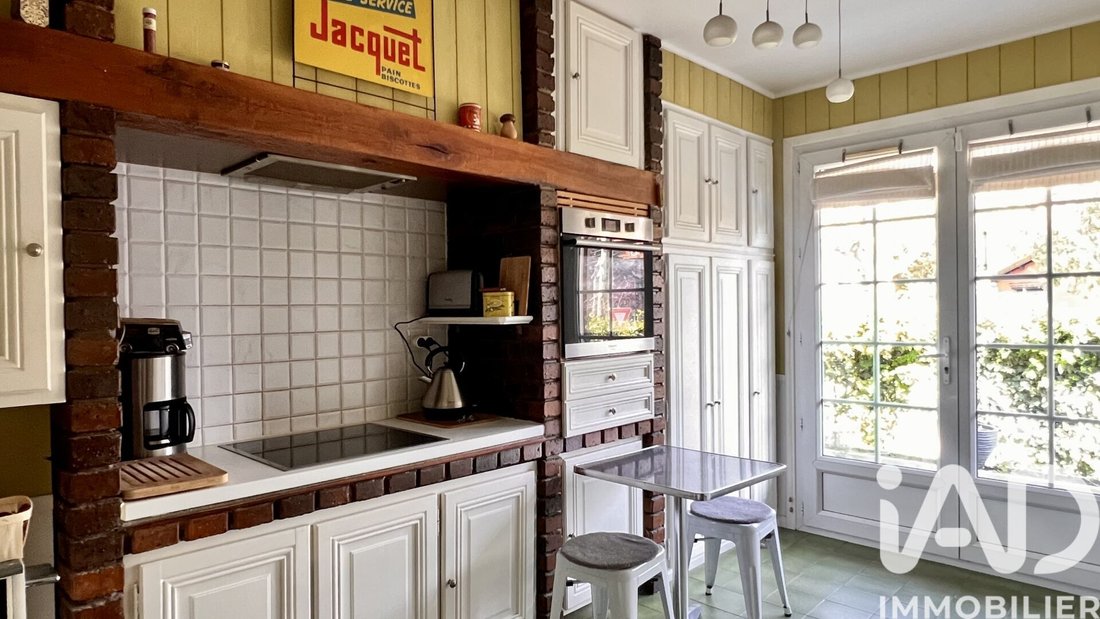 House in Champigny-sur-Marne, Ile-de-France, France 5 - 17513002