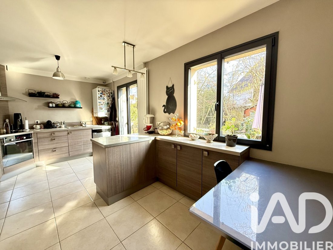 House in Sucy-en-Brie, Ile-de-France, France 4 - 17513751