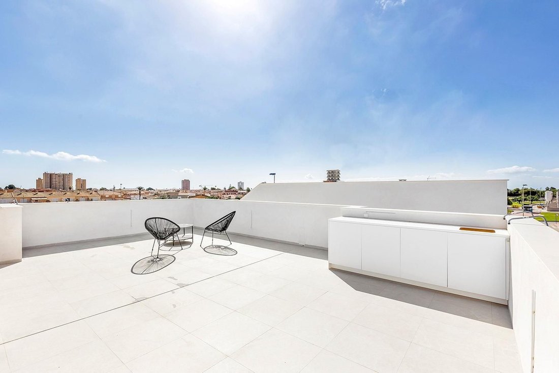 Villa in Los Alcazares, Región de Murcia, Spain 4 - 17513203