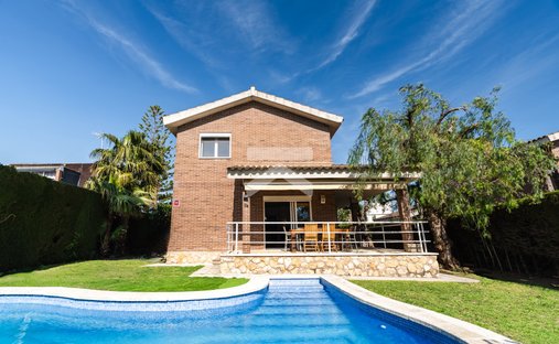 Chalet in Tarragona, Catalonia, Spain 1