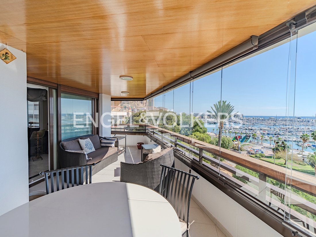 Apartment in Alicante, Valencian Community, Spain 2 - 17509209