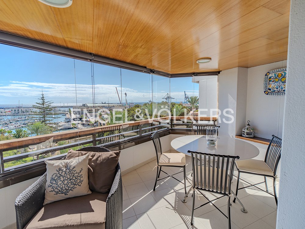 Apartment in Alicante, Valencian Community, Spain 3 - 17509209