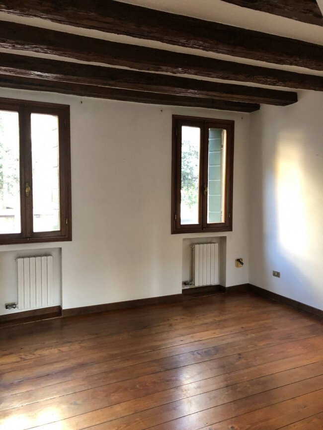 House in Cathedral - Piazza dei Signori, Treviso, Italy 3 - 17511859
