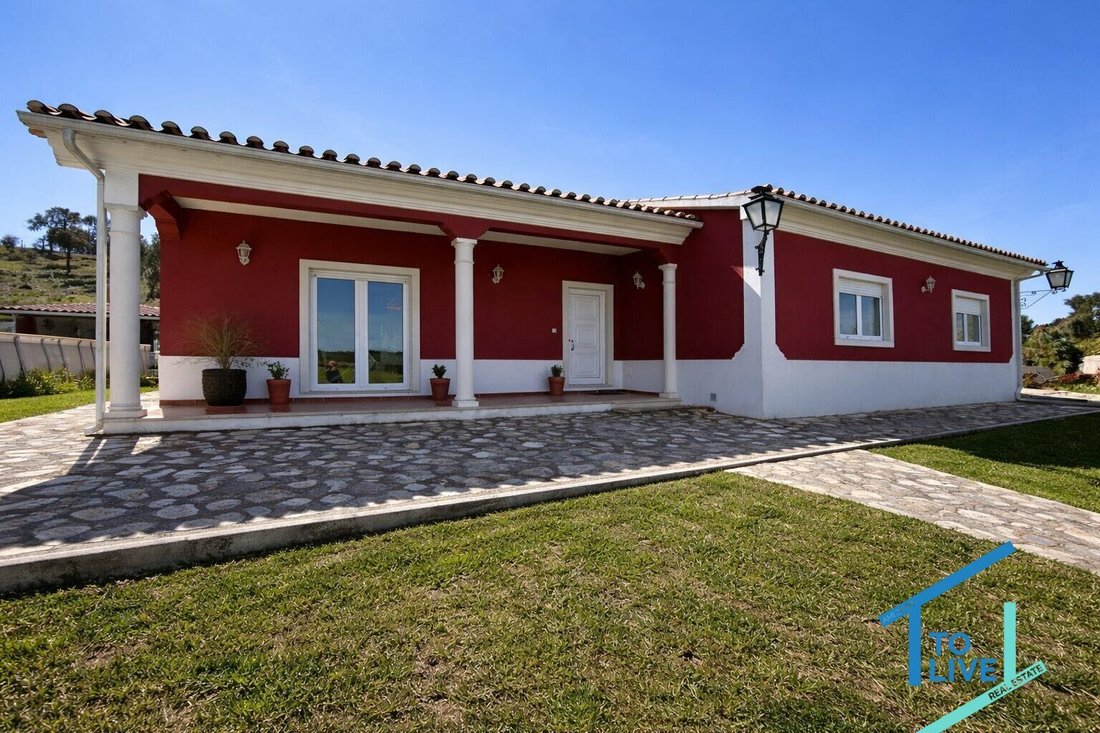 Villa in Sao Pedro de Tomar, Santarem District, Portugal 1 - 17513168