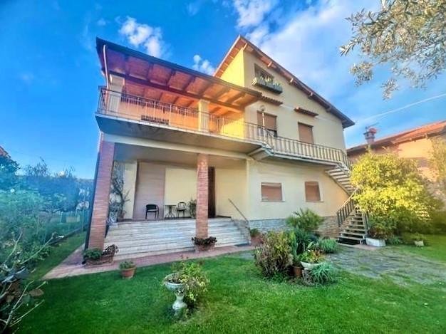 Villa in Seravezza, Tuscany, Italy 2 - 17512170
