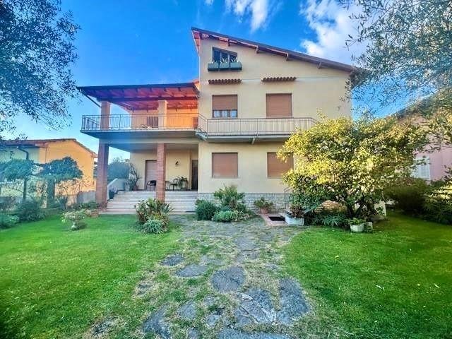 Villa in Seravezza, Tuscany, Italy 1 - 17512170