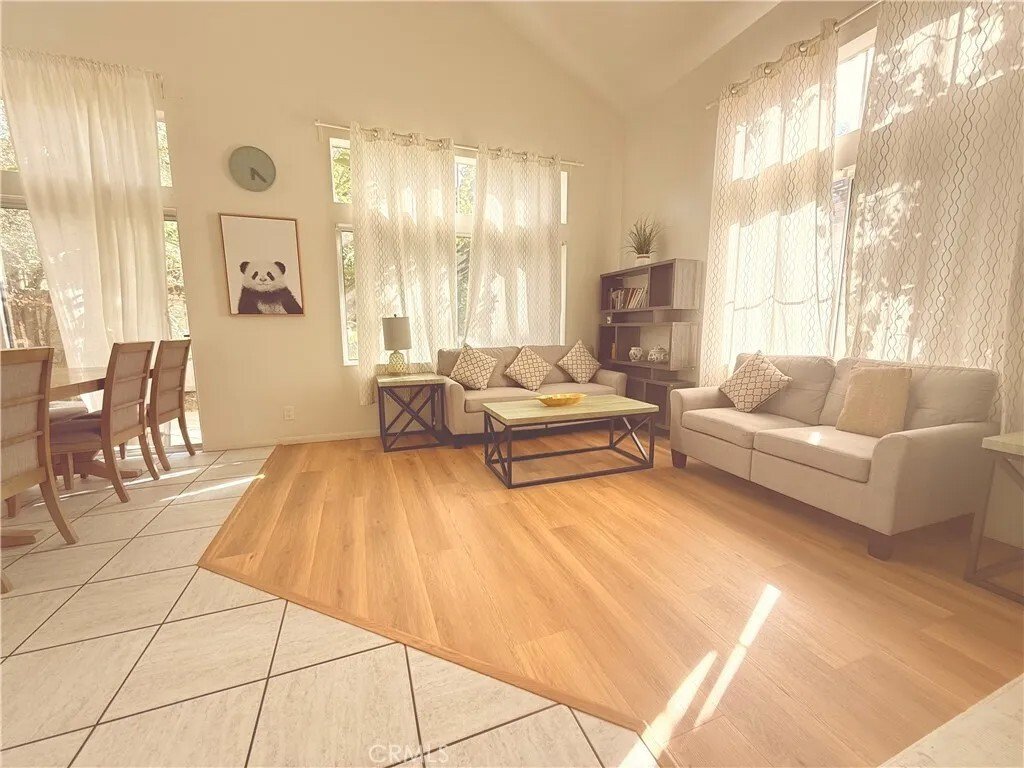 Condo in Irvine, California, United States 3 - 17512085