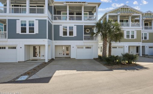 Townhouse in Kure Beach, North Carolina, United States 1