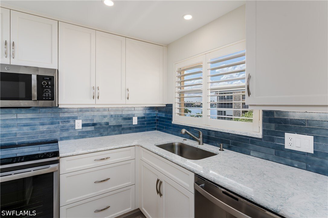 Condo in Naples, Florida, United States 5 - 17514081