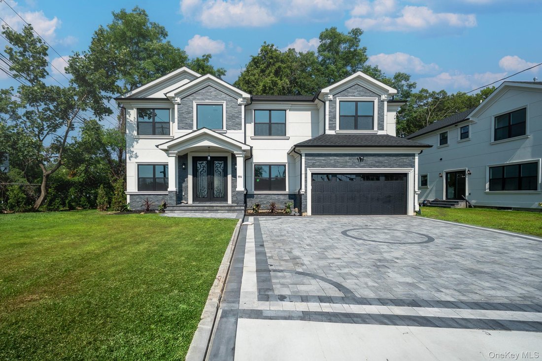 House in Syosset, New York, United States 2 - 16978906