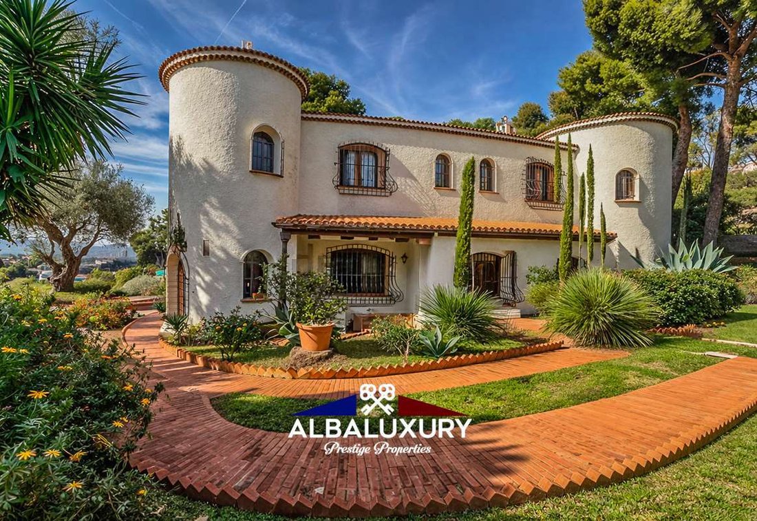 Villa in Bordighera, Liguria, Italy 1 - 17515487