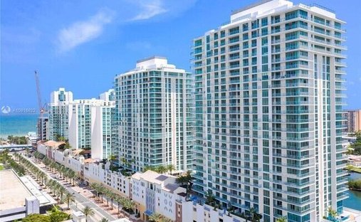 Condo in Sunny Isles Beach, Florida, United States 1