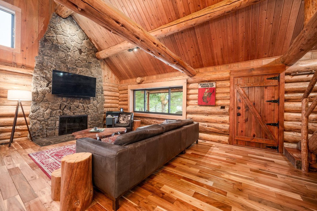 House in Sisters, Oregon, United States 3 - 17516292