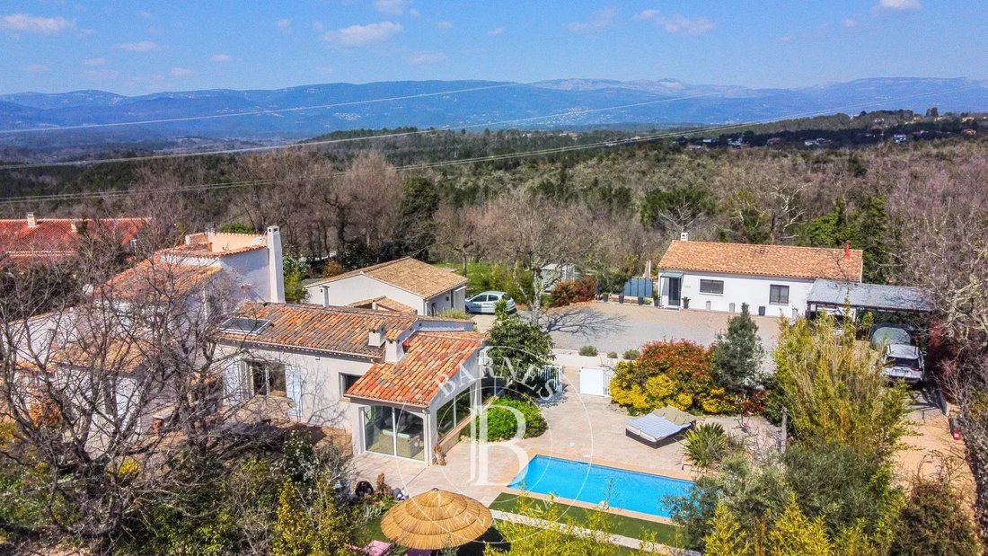 Bagnols-en-Forêt, Provence-Alpes-Côte d'Azur, France 2 - 17463559