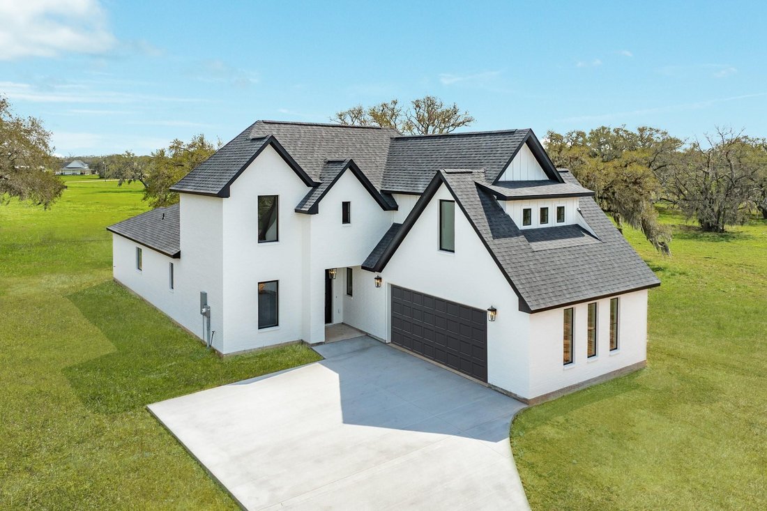 House in Angleton, Texas, United States 2 - 17516455