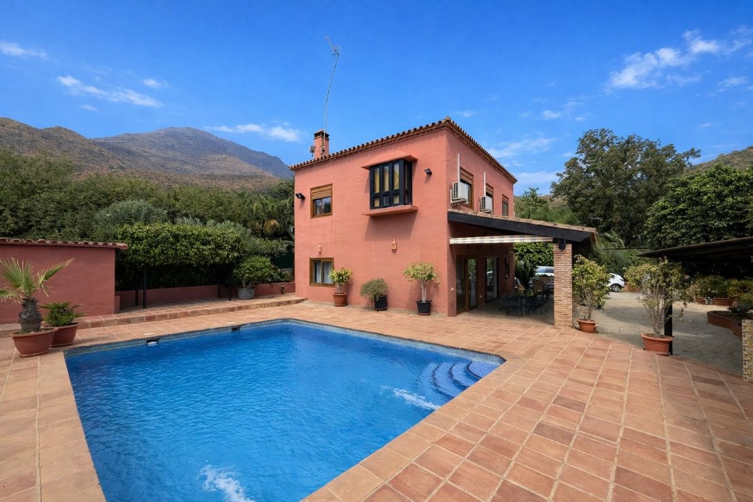 Villa in Estepona, Andalusia, Spain 2 - 17516508