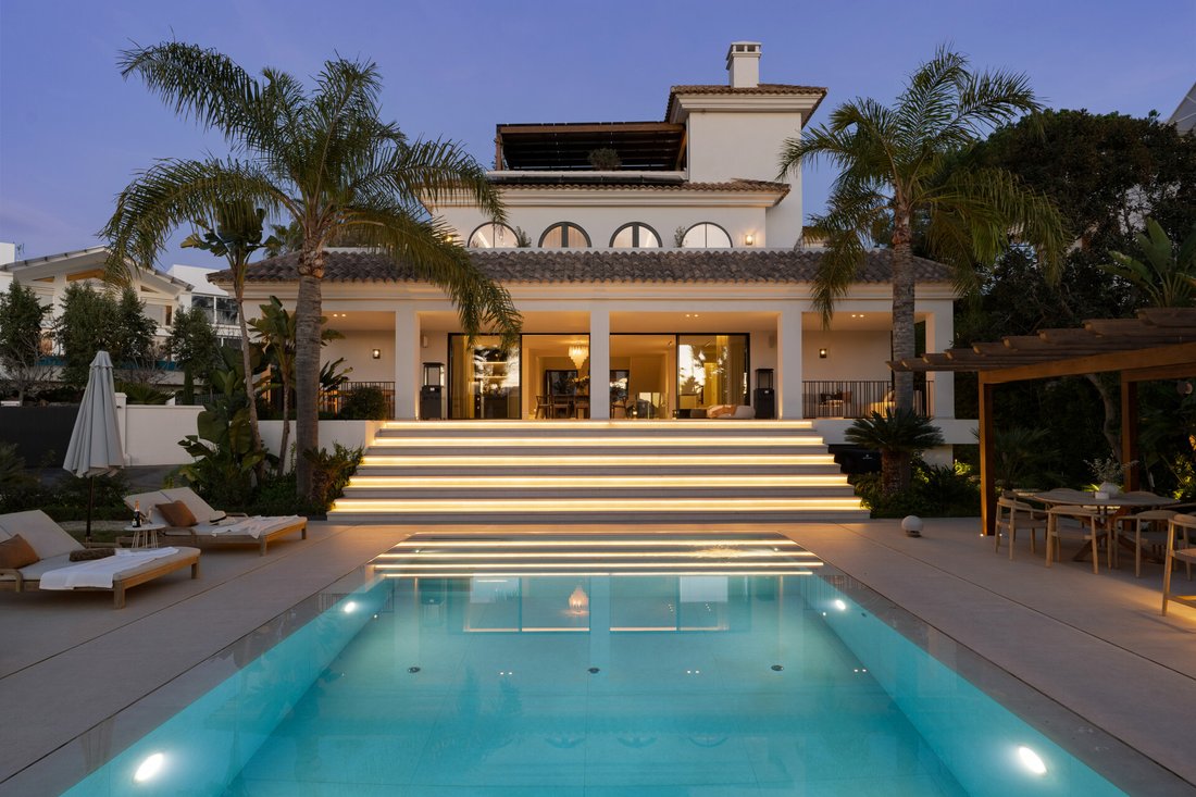 Villa in Nueva Andalucia, Marbella, Spain 1 - 17516550