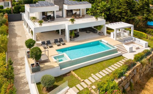 Villa in Nueva Andalucía, Marbella, Spanien 1