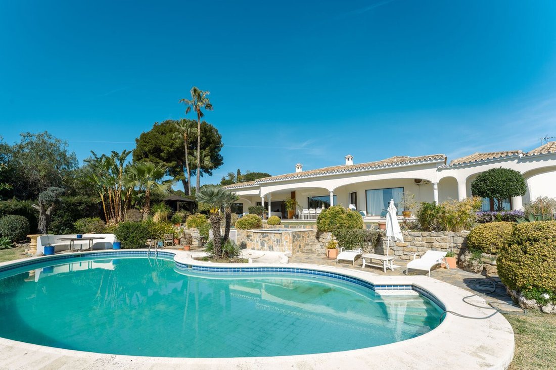 Villa in Benahavis, Andalusia, Spain 1 - 17516491