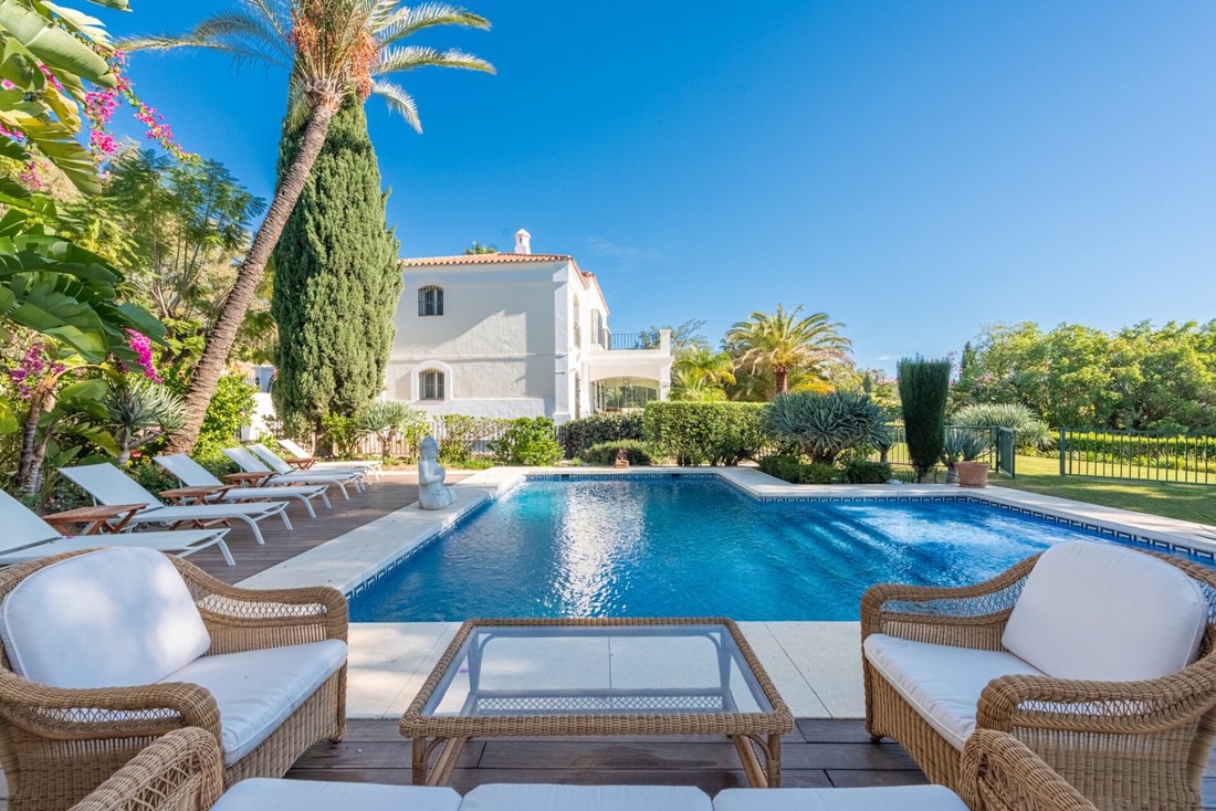 Villa in Benahavis, Andalusia, Spain 1 - 17516495