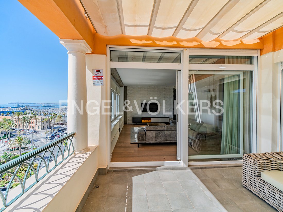 Penthouse in Casco Antiguo - Santa Cruz - Ayuntamiento, Alicante, Valencian Community 2 - 17516661