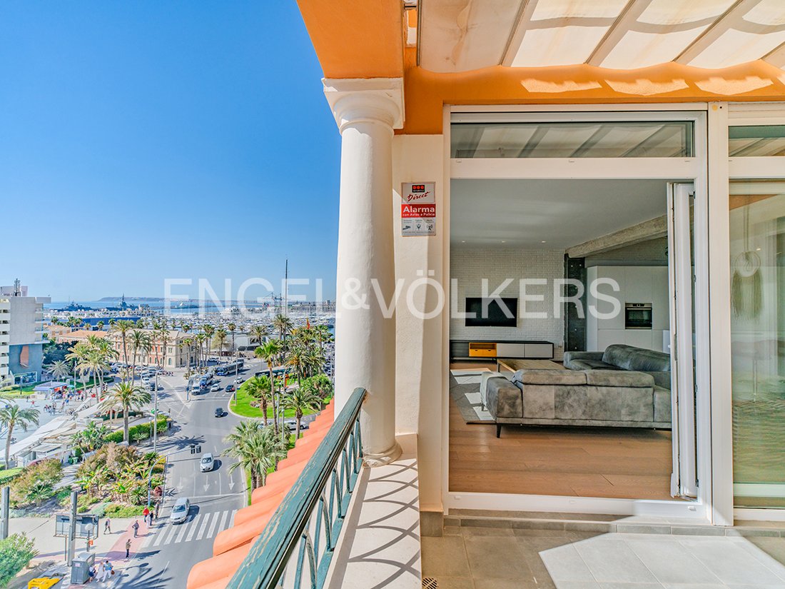 Penthouse in Casco Antiguo - Santa Cruz - Ayuntamiento, Alicante, Valencian Community 1 - 17516661