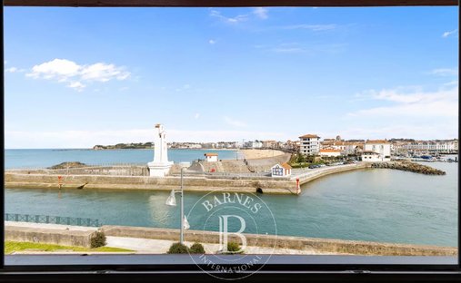 Townhouse in Nord, Ciboure, France 1