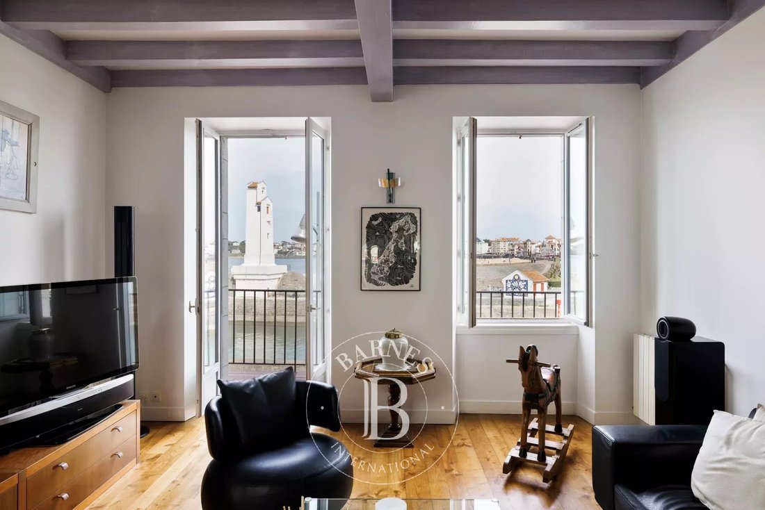 Townhouse in Nord, Ciboure, France 3 - 17516690
