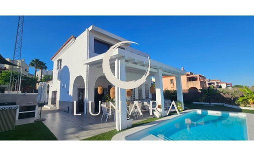 Chalet a Ayamonte, Andalusia, Spagna 1