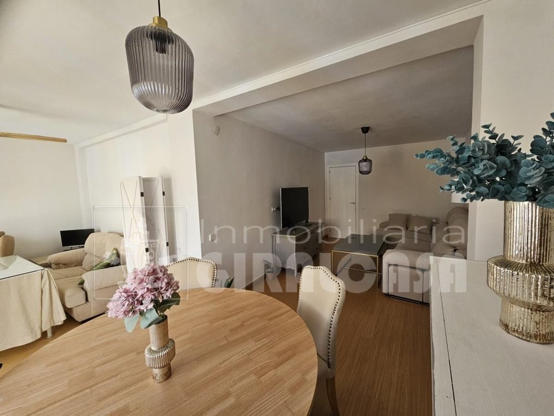 Apartment in Casco Antiguo, Seville, Spain 5 - 17517224
