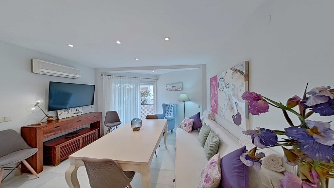Apartment in Marbella, Andalusia, Spain 2 - 17517225